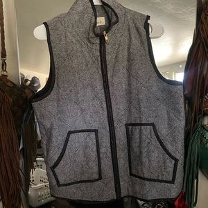 Herringbone print vest black and white